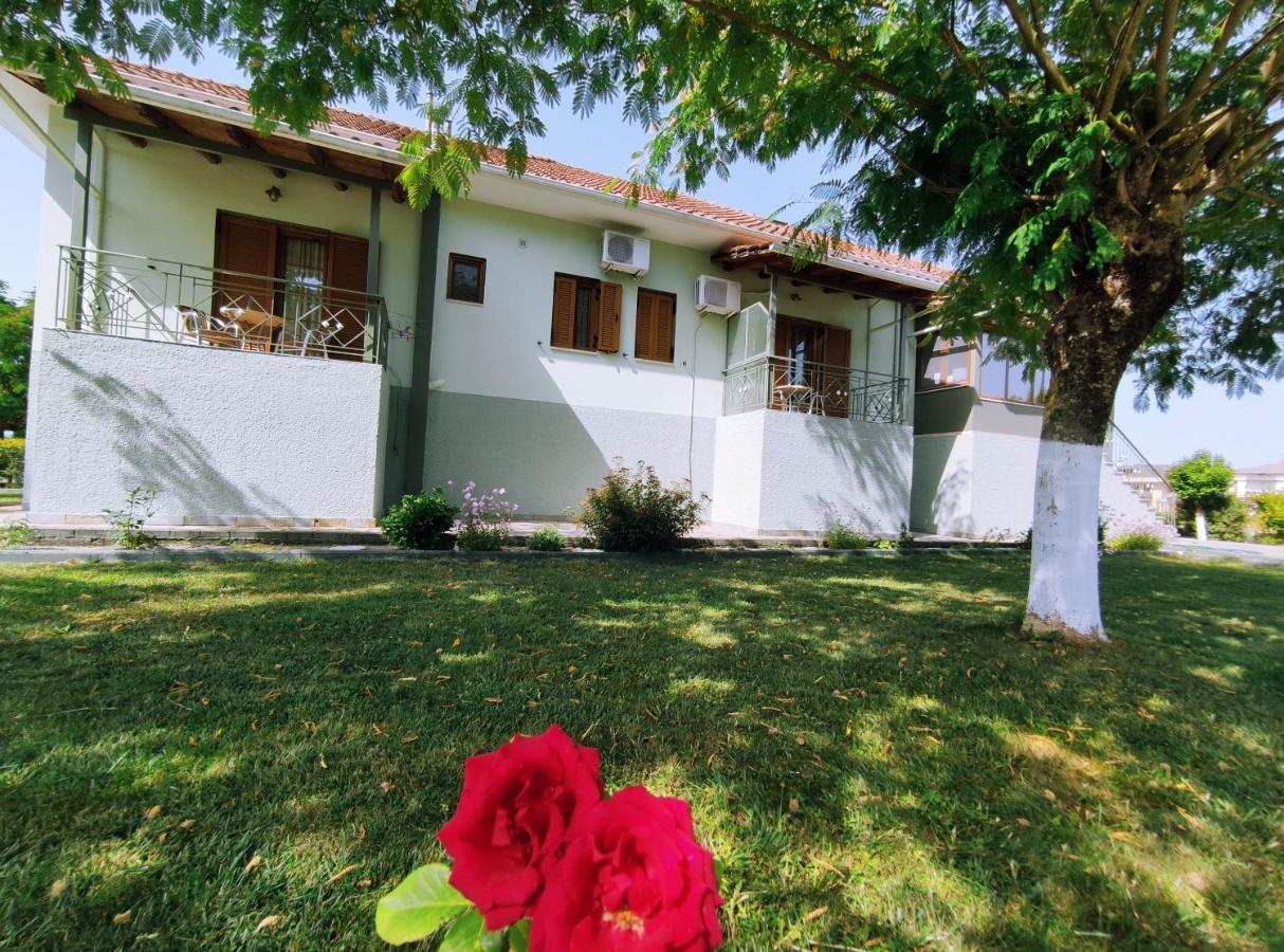 Zisis Garden Studios Ioannina Extérieur photo
